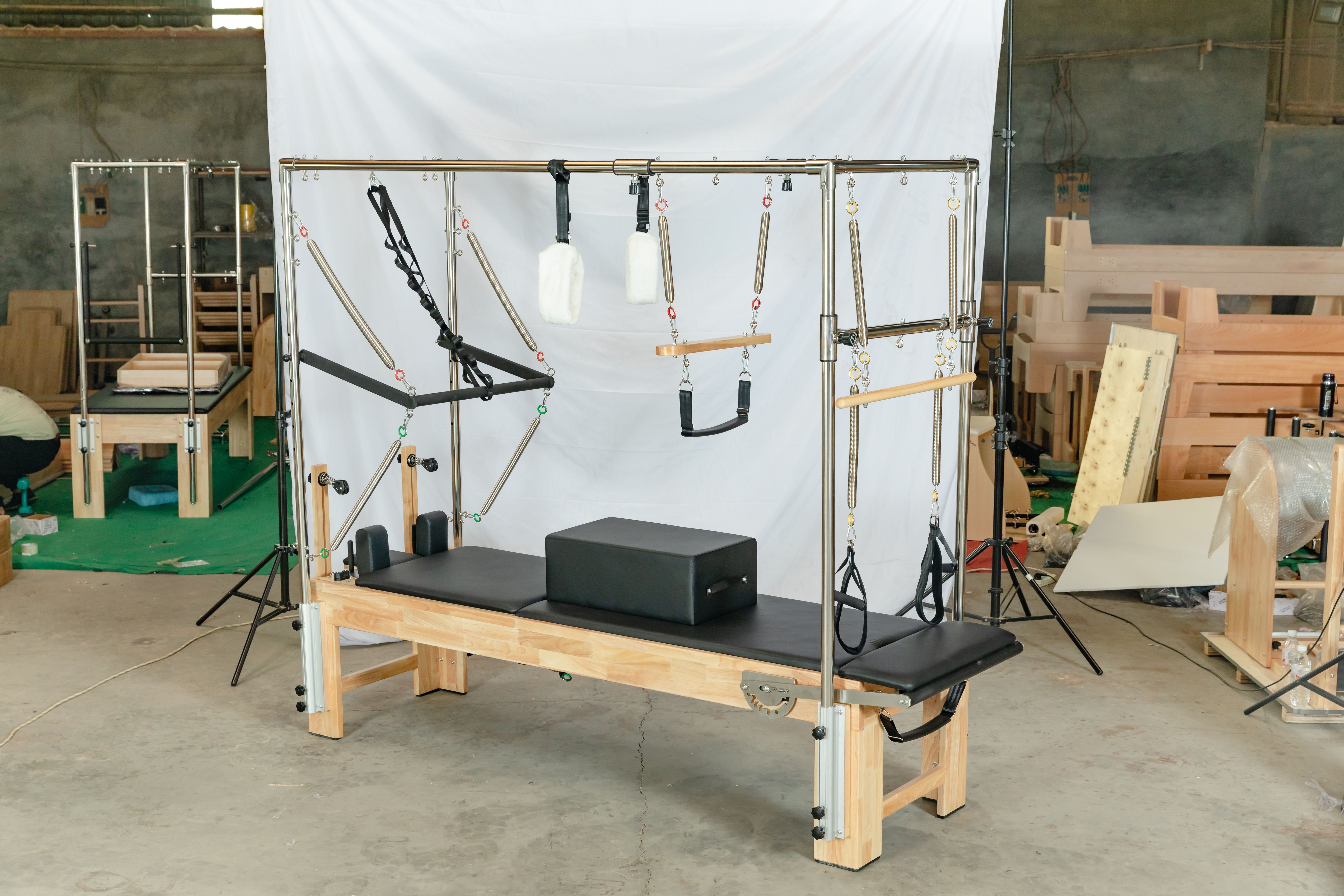 Classical Elevated Bed Home Gy - مراجعة Pilates Yoga Machine وسعره